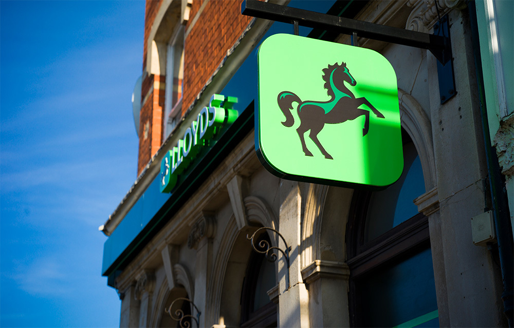 Lloyds Cover 1000